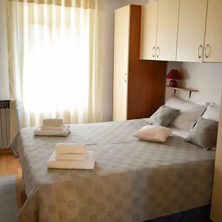 Apartment Holiday *